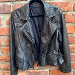 Light weight Banana Republic real leather jacket